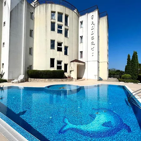 Apartament студио галерия - Galeria Bjała