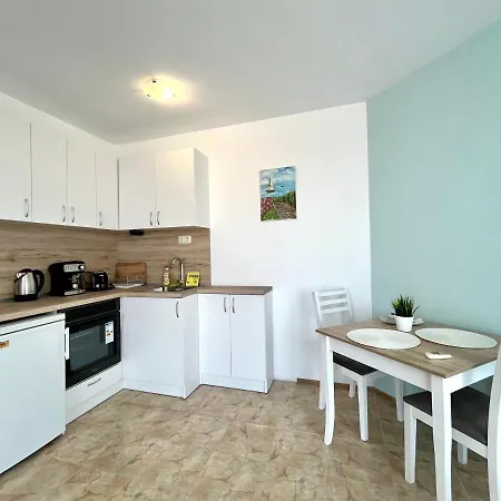 Apartament студио галерия - Galeria Bjała