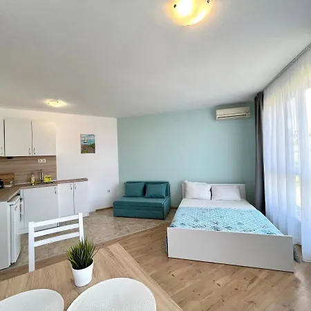 Apartment студио галерия - Galeria Byala (Varna)