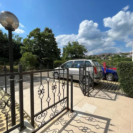 Apartment студио галерия - Galeria *